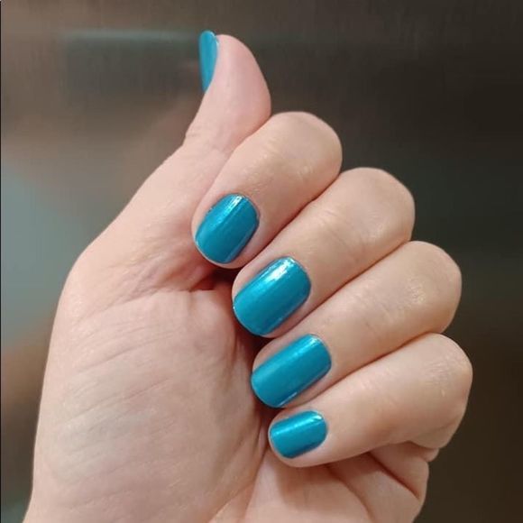 Color Street- Brave and Bold, shimmery teal nail strip set - Picture 9 of 15